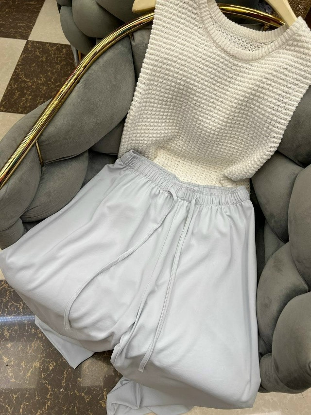 Женские брюки светло-серые купить в Интернет-магазине Садовод База - цена 1450 руб Садовод интернет-каталог