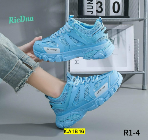 Кроссовки САДОВОД официальный интернет-каталог