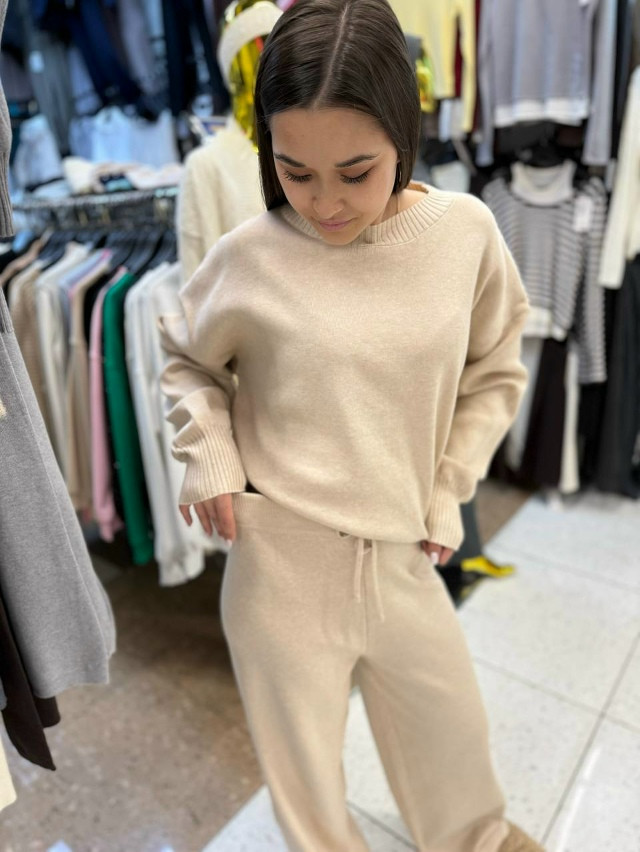 Женский костюм бежевый купить в Интернет-магазине Садовод База - цена 2300 руб Садовод интернет-каталог