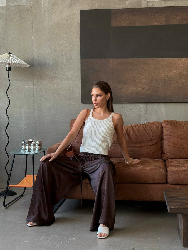 Женские брюки коричневые