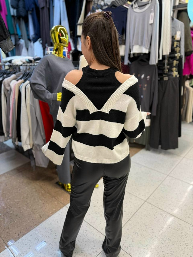 Свитер женский черный купить в Интернет-магазине Садовод База - цена 1000 руб Садовод интернет-каталог