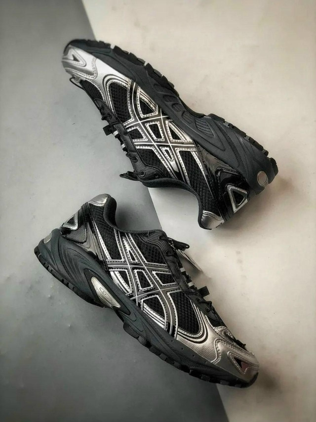 Кроссовки черные купить в Интернет-магазине Садовод База - цена 1200 руб Садовод интернет-каталог