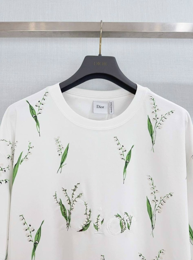 Женская футболка белая купить в Интернет-магазине Садовод База - цена 9000 руб Садовод интернет-каталог