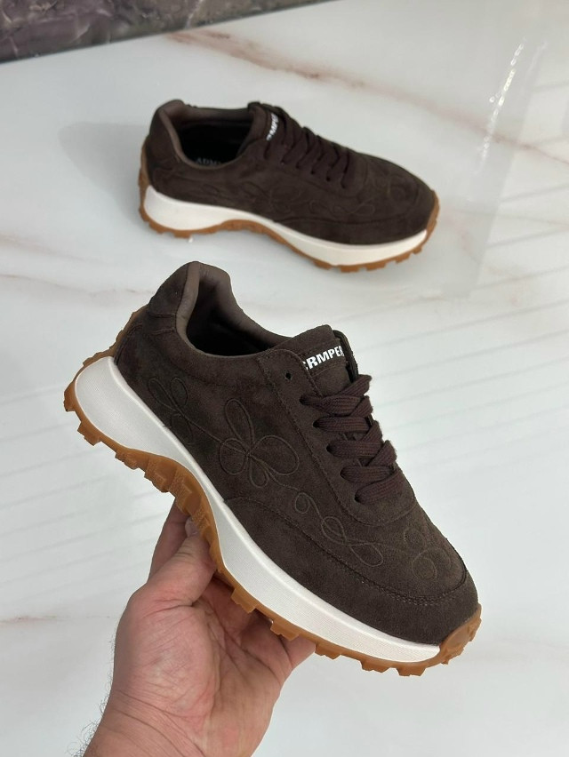 Кроссовки женские коричневые купить в Интернет-магазине Садовод База - цена 700 руб Садовод интернет-каталог