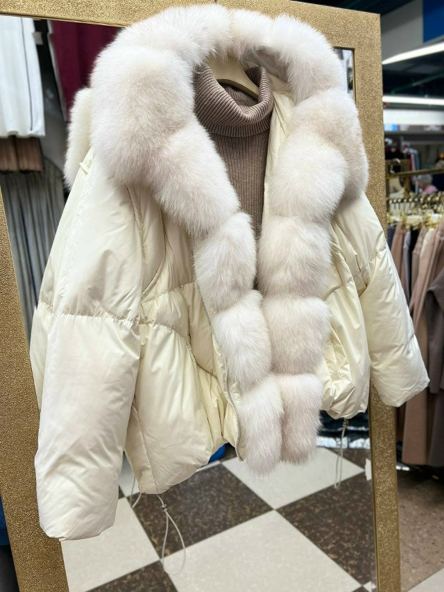 Куртка женская молочная купить в Интернет-магазине Садовод База - цена 10500 руб Садовод интернет-каталог