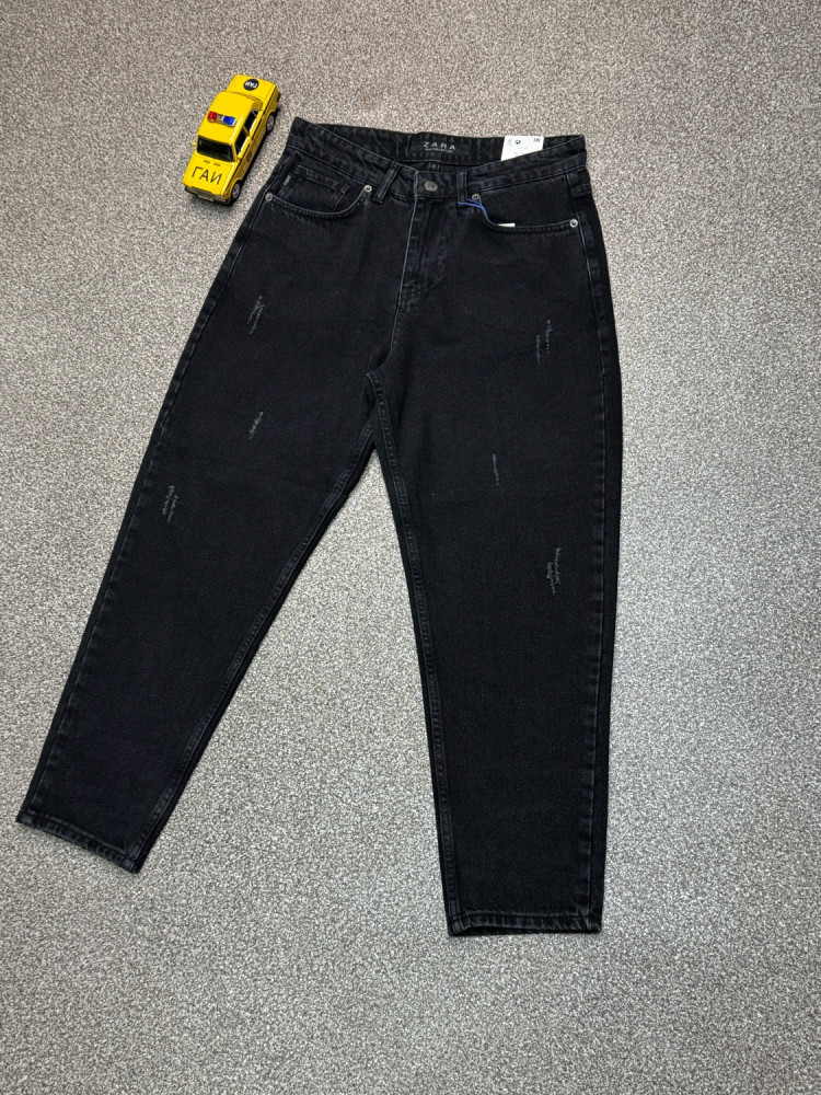 Джинсы черные